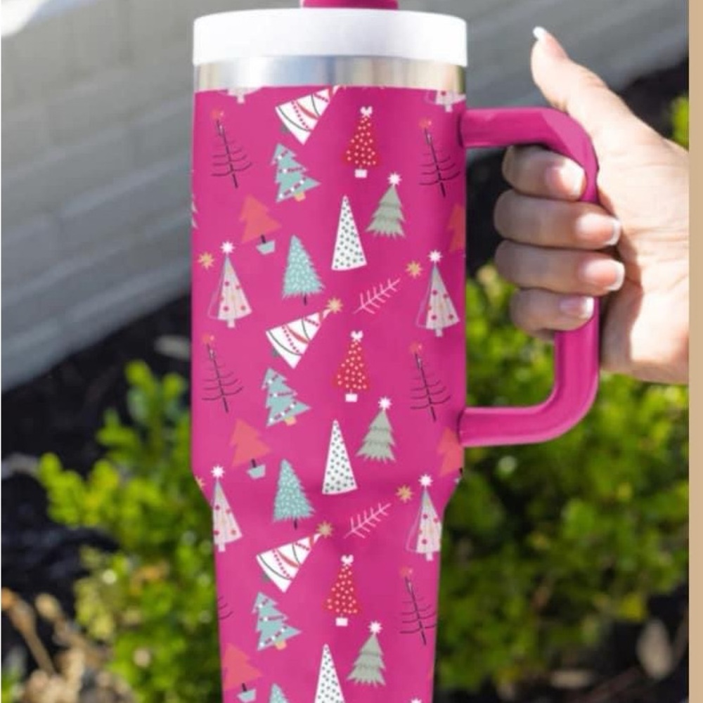 Festive Pink Travel Mug with Christmas Tree Design
